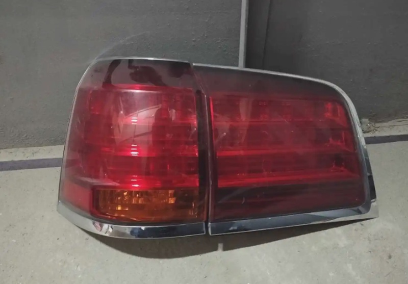 Задние фонари Lexus Lx570 2007 2011